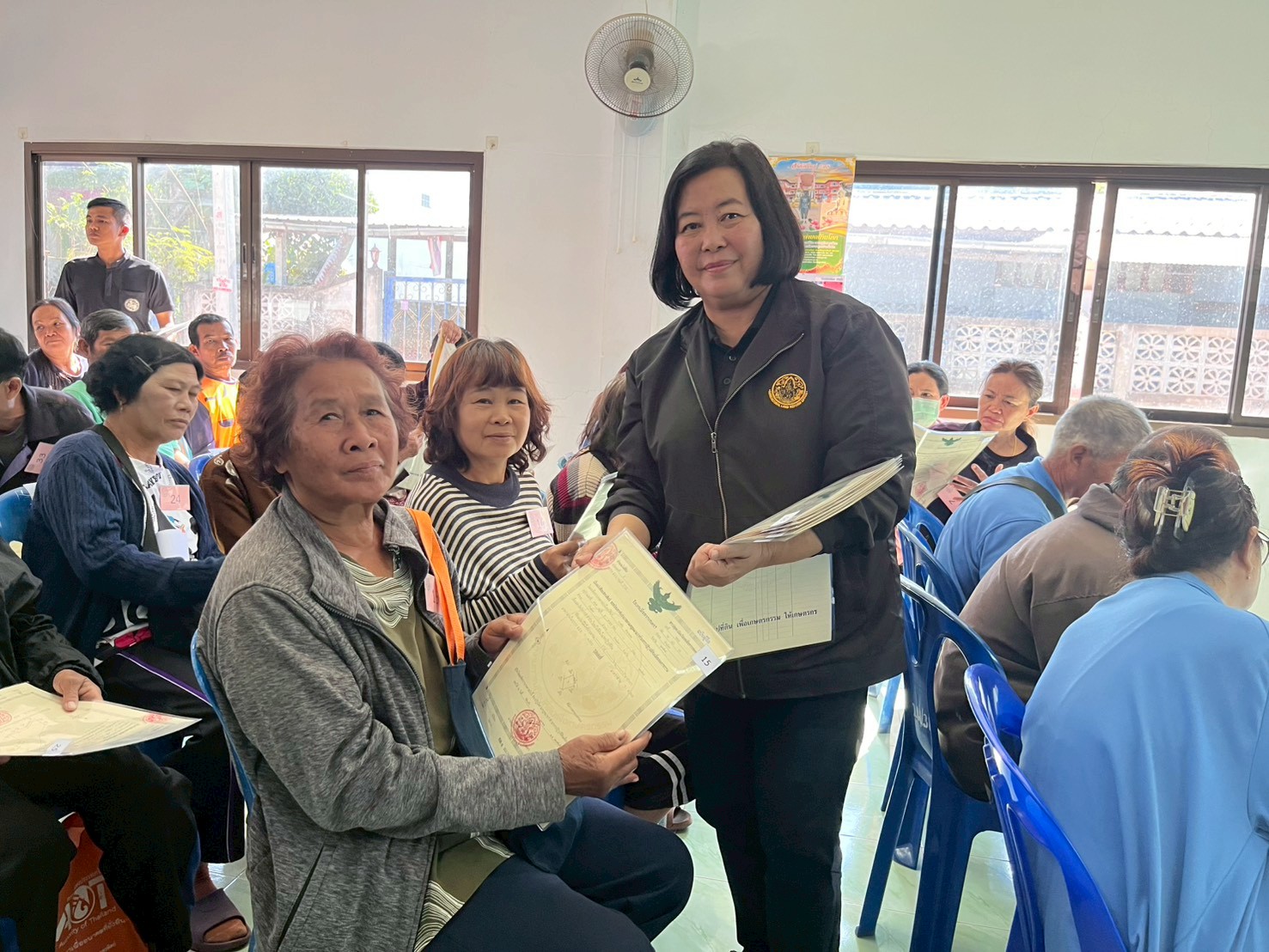 title - ส.ป.ก. อุตรดิตถ์ จัดกิจกรรมบริการประชาชน ภายใต้โครงการ “ศูนย์ปริการประชาชนเคลื่อนที่ (Mobile Unit)